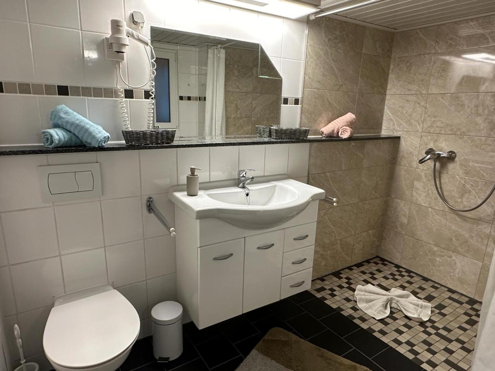 Christels Ferienwohnung 1 In Thale Mit Sonnenterrasse Und Grill Exterior foto